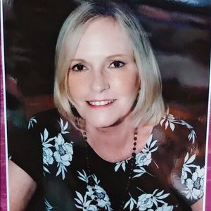 Meet your Posher, Liz